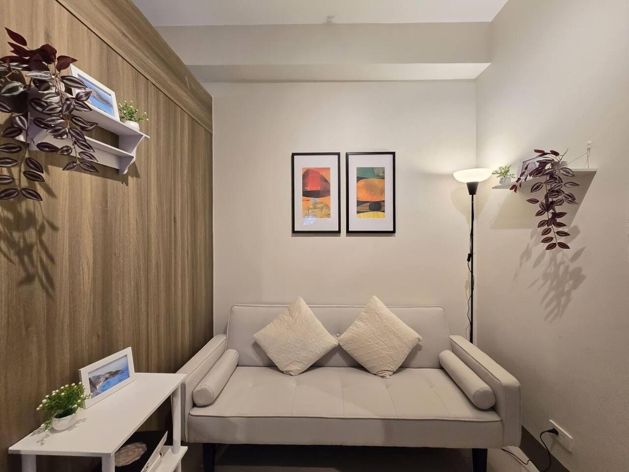 1br Condotel With Balcony At Fame Residences #fm61