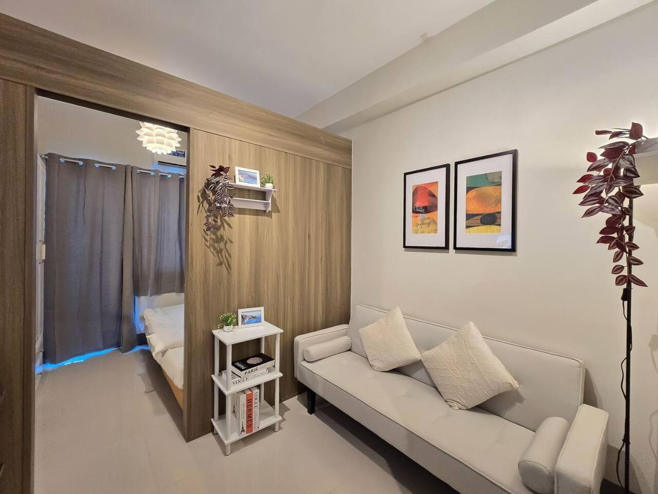 1br Condotel With Balcony At Fame Residences #fm61