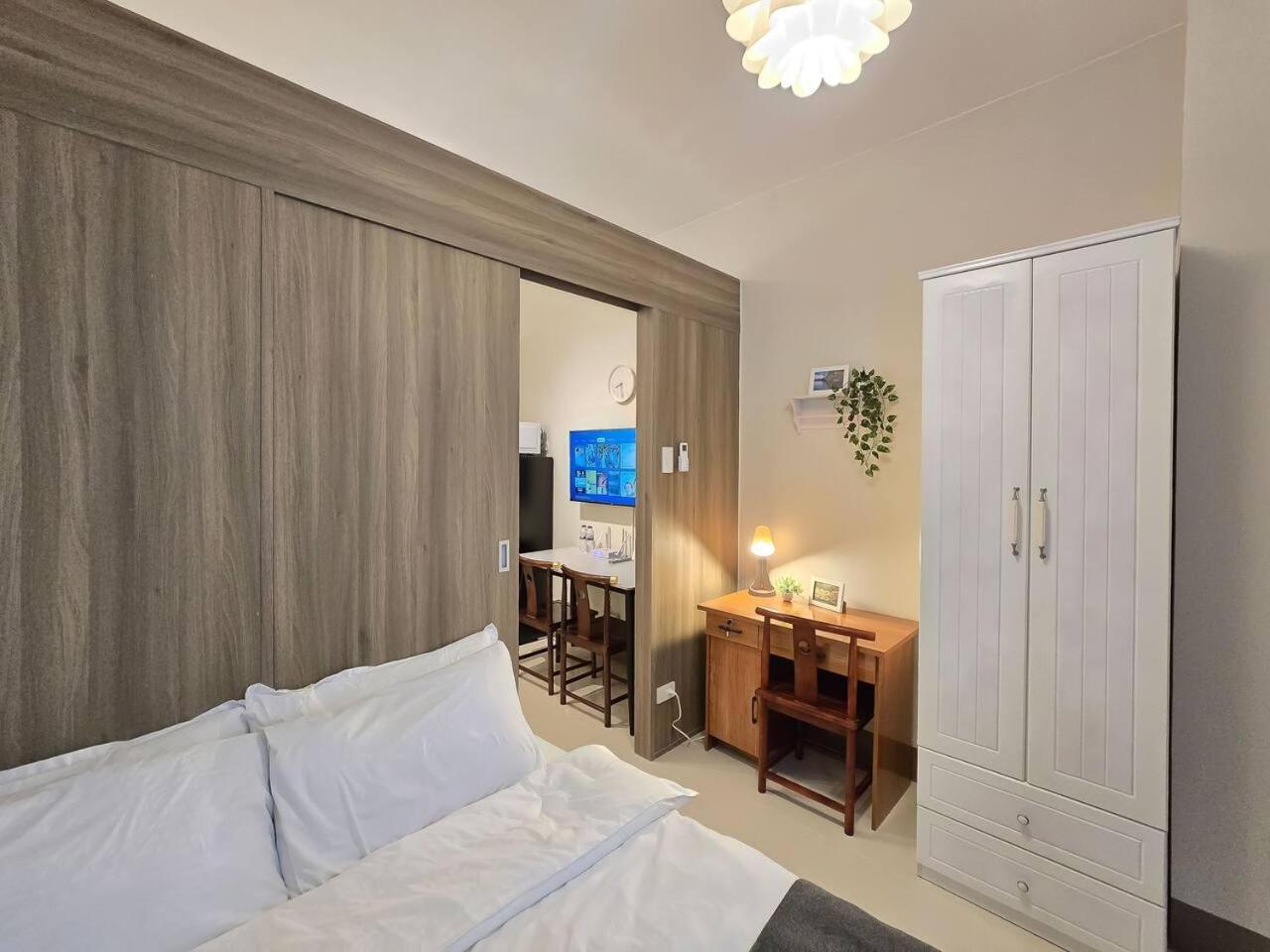 1br Condotel With Balcony At Fame Residences #fm61 *